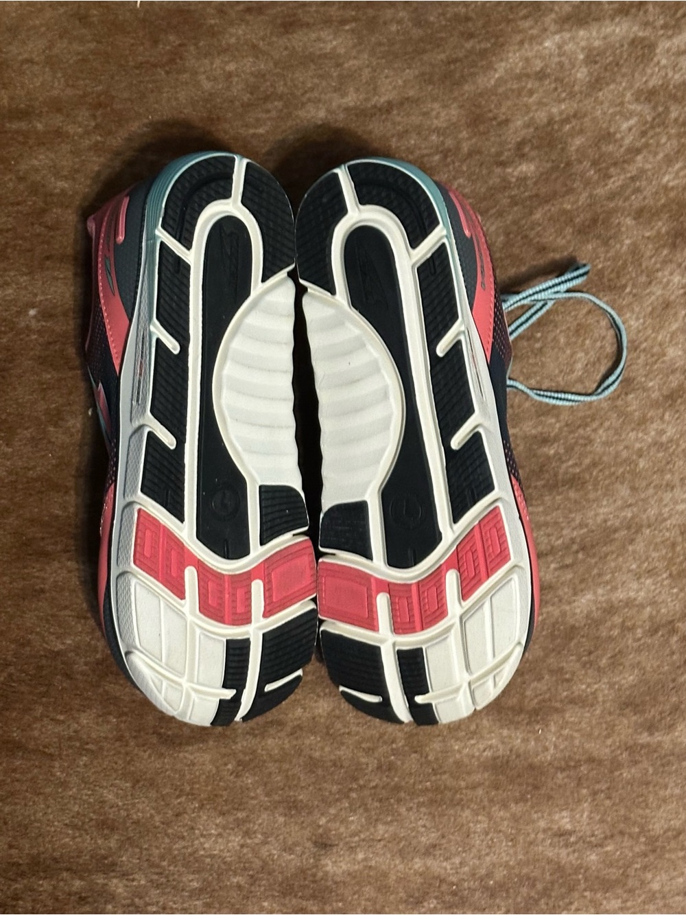 Altra Women's Torin 2-5 Coral Pink and Navy Athletic Running Shoes NIB - Picture 4 of 7